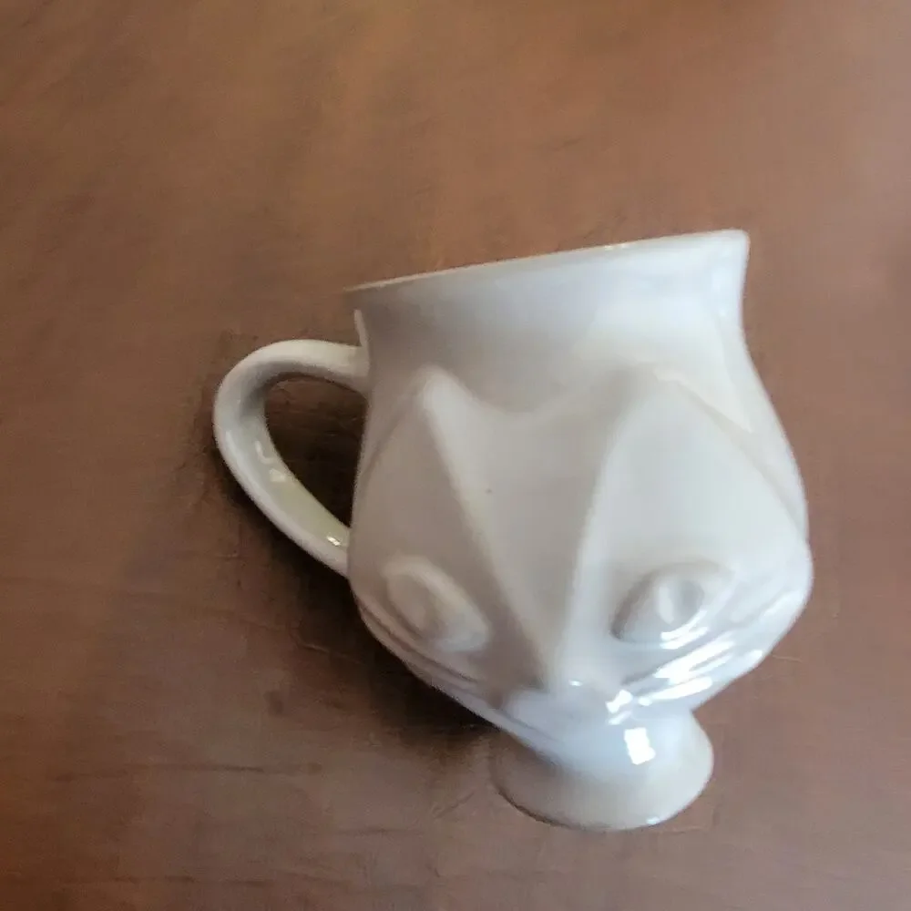 Jonathan Adler Cat Mug Cup Utopia 3D Raised Design Cat Face Light Gray Grey